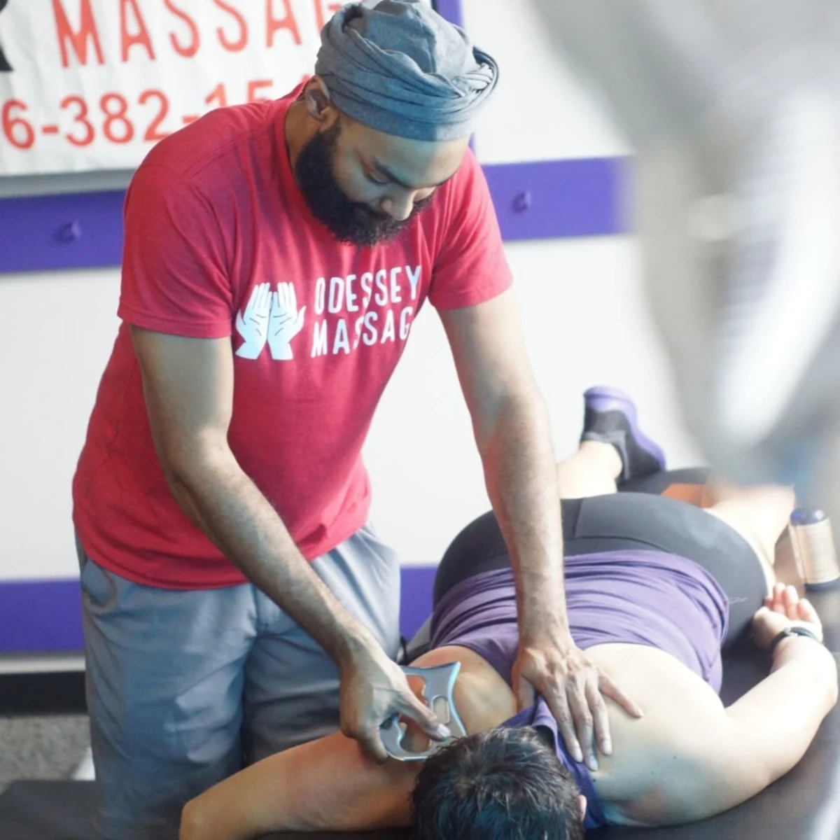 Desmond providing assisted upper back bodywork
